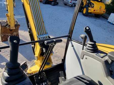 Minibagry 2017 Caterpillar 302.7DCR (6)