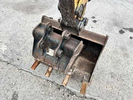 Minibagry 2002 Caterpillar 301.8C (4)
