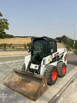 Cargadores compactas 2024 Bobcat S550 (1)