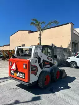 Cargadores compactas 2024 Bobcat S590 (3)