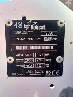 Cargadores compactas 2024 Bobcat S590 (8)