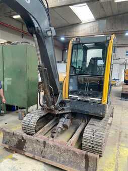 Mini kotrógép 2012 Volvo ECR58 (1)