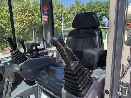 Mini excavadoras 2020 Eurocomach ES18ZT (4)
