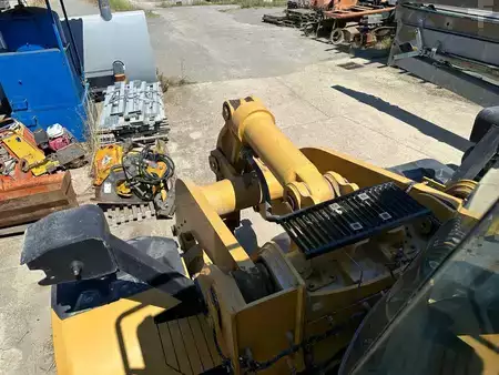 Kerekes rakodó 2014 Caterpillar 966M (6)