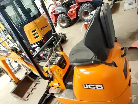 Mini kotrógép 2018 JCB 8008CT (4)