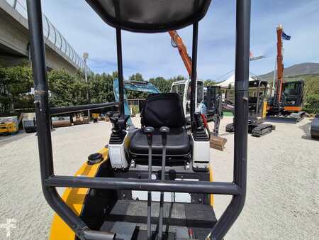 Minibagger 2019 KATO HD17VXE (7)