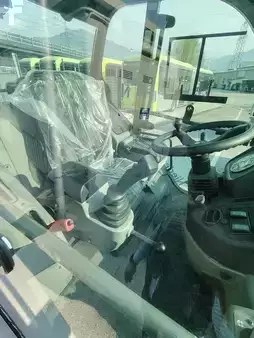 Ładowarki kołowe 2022 Kramer 8095 (4)