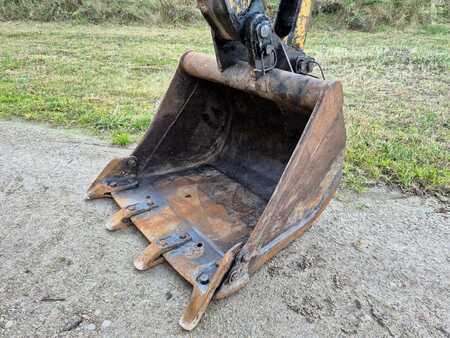 Starrer Baggerlader 2005 Komatsu WB93R-5 (19)