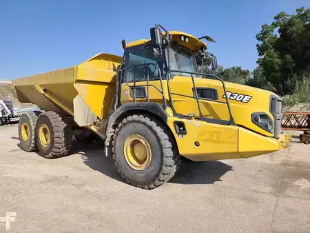 Dumpers articulados 2023 Bell B30E (2)