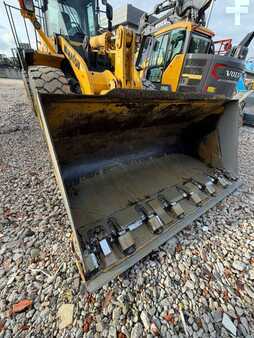 Chargeuse sur pneus 2007 Komatsu WA380-6 (17)