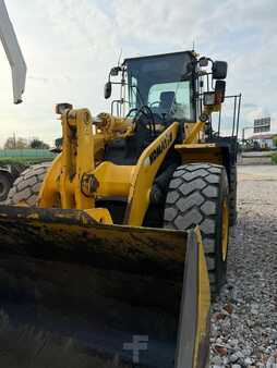 Chargeuse sur pneus 2007 Komatsu WA380-6 (2)