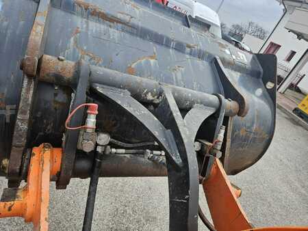 Chargeuse sur pneus 2015 Komatsu WA70-7 (5)