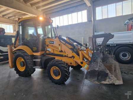 Rigid Backhoe Loader 2009 JCB 3CX (2)