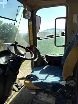 Kolové nakladače 2006 Hitachi ZW220 (5)