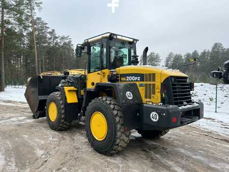 Pyöräkuormaajat 2015 Komatsu WA200PZ (4)