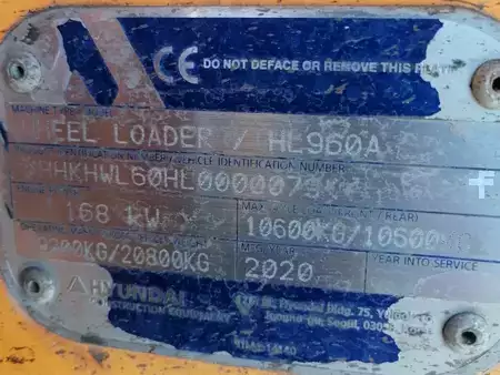 Kolové nakladače 2020 Hyundai HL960A (10)