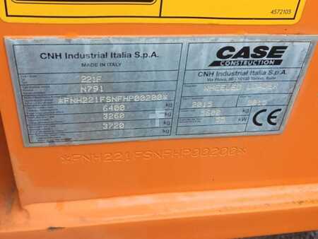 Kolové nakladače 2015 Case 221F (5)