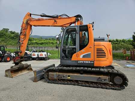 Hydraulic Excavators 2018 Doosan DX140LCR-5 (3)