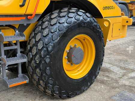 Walce gładkie 2023 Volvo SD160B (20)