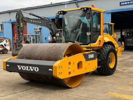 Enkelt tromlekomprimator 2023 Volvo SD160B (3)