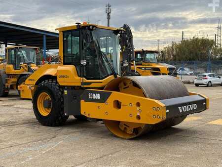 Enkelt tromlekomprimator 2023 Volvo SD160B (4)