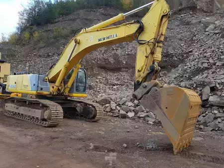 Escavatori cingolati 2006 New Holland Construction E485 (1)