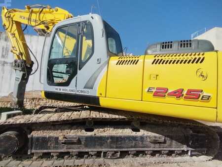 Kettenbagger 2008 New Holland Construction E245B (1)