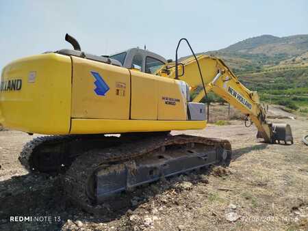 Beltegraver 2008 New Holland Construction E215B (2)