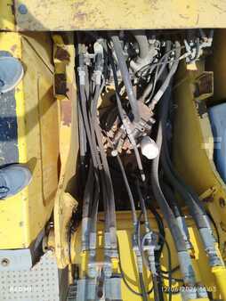 Beltegraver 2008 New Holland Construction E215B (4)