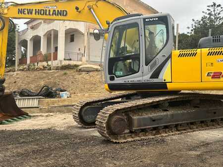 Kettenbagger 2011 New Holland Construction E245B (1)