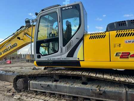 Kettenbagger 2011 New Holland Construction E245B (2)