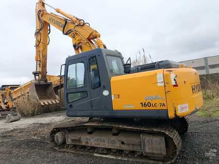 Koparki gąsienicowe 2010 Hyundai ROBEX160LC-7A (1)