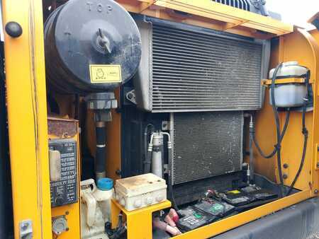 Koparki gąsienicowe 2010 Hyundai ROBEX160LC-7A (9)