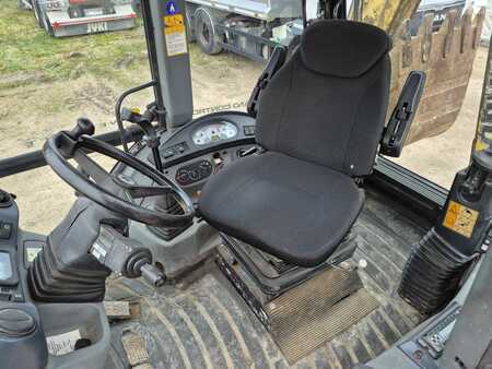 Starrer Baggerlader 2007 New Holland Construction LB115B (7)