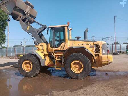 Radlader 2010 Volvo L120F (3)