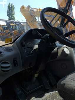 Radlader 2010 Volvo L120F (8)