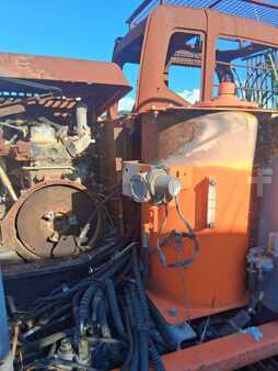 Korečková rýpadla 2004 Hitachi ZX130 (4)