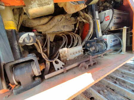Buldożery 2004 Fiat D180-XLT (8)