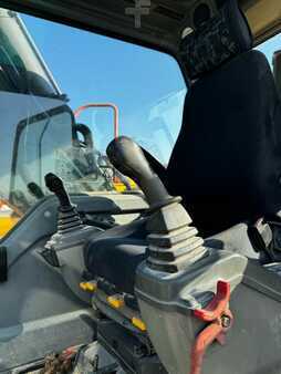 Hydraulic Excavators 2007 Volvo EC160BNLC (11)