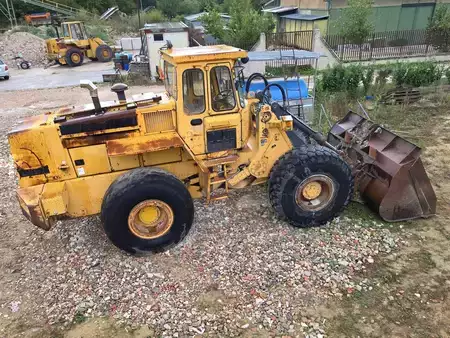 Carregadeira de rodas 1988 Volvo L120 (2)