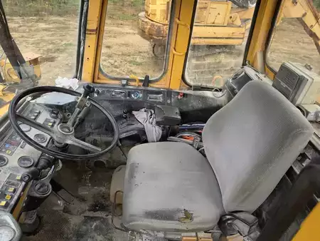Carregadeira de rodas 1988 Volvo L120 (7)