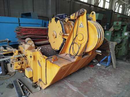 Ostatní 2001 Demag AC300 (17)