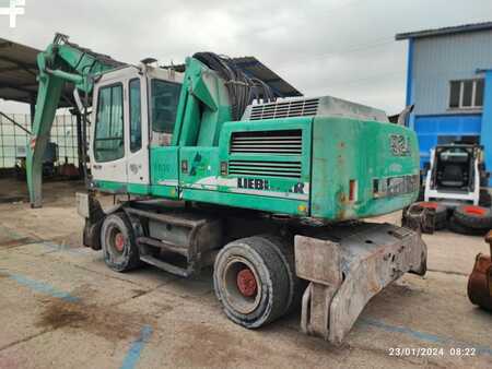 Umschlagbagger 2003 Liebherr A924B (3)