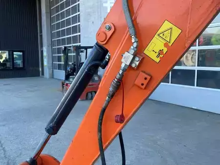 Minibagry 2017 Hitachi ZX 33U-5A CLR Kurzheck KLIMA Minibagger (20)