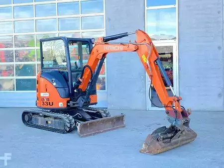 Minibagry 2017 Hitachi ZX 33U-5A CLR Kurzheck KLIMA Minibagger (4)