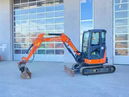 Minibagry 2017 Hitachi ZX 33U-5A CLR Kurzheck KLIMA Minibagger (5)