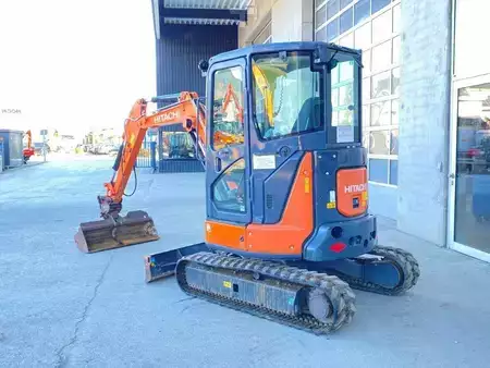 Minibagry 2017 Hitachi ZX 33U-5A CLR Kurzheck KLIMA Minibagger (7)