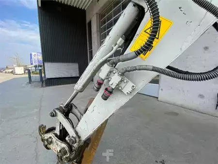 Minibagry 2016 Takeuchi TB 230 MSA V3 Power-Tilt HS03 Minibagger (11)