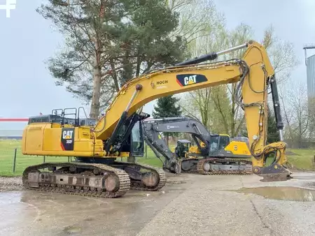 Bæltegraver 2016 Caterpillar 352FL Mono-Boom OilQuick OQ90 Hammerleitung (6)