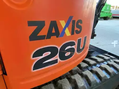 Minibagry 2017 Hitachi ZX 26U-5A CR Kurzheck Minibagger 2.7 Tonnen (11)